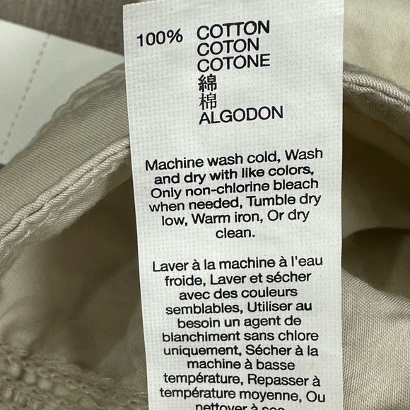 Women’s Gap 6 Small Shorts Chino Khakis Beige Bermuda Rolled Hem Snap Pocket NWT - Picture 9 of 11